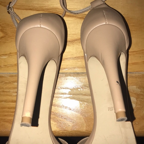 Steve Madden Stecy Heel Sandal - Picture 7 of 9